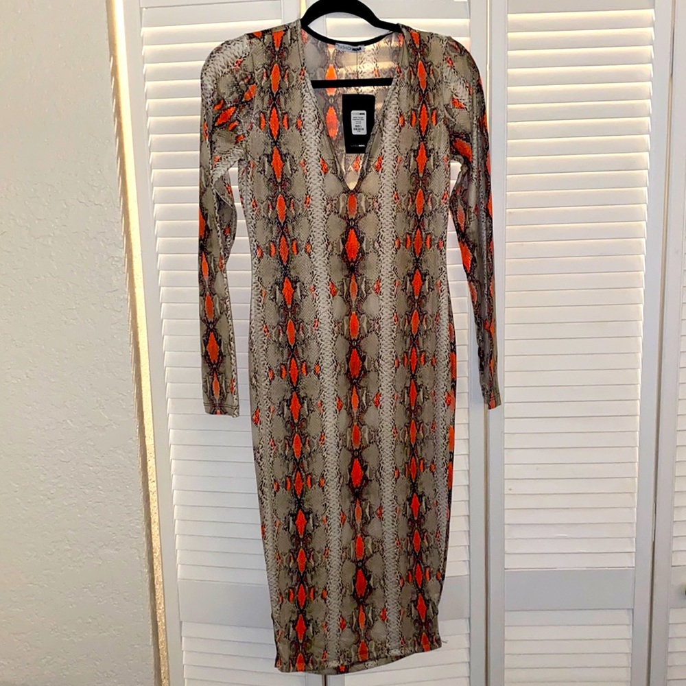 Fashion nova body con dress size large
